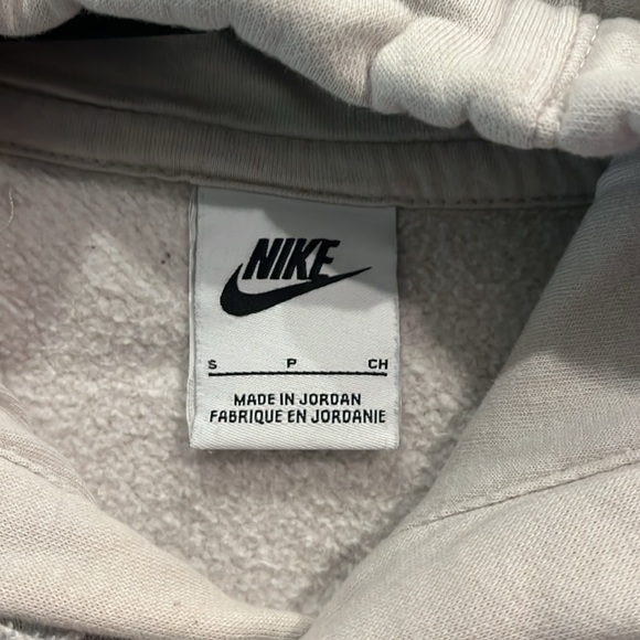 Nike Sweatshirt! - Picture 3 of 3